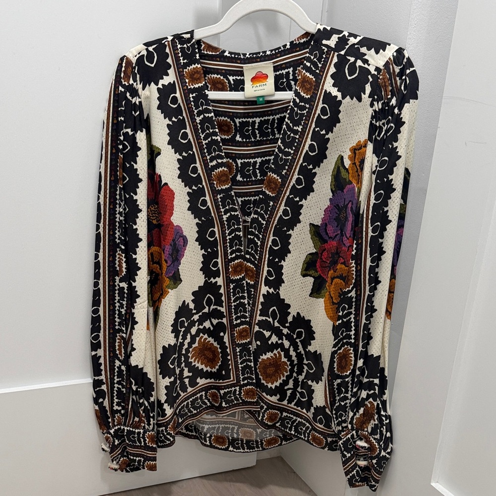 Floral Patterned Long Sleeve Blouse